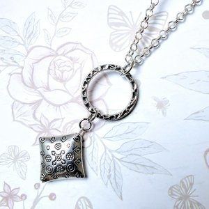 Simple Elegant Silver Necklace